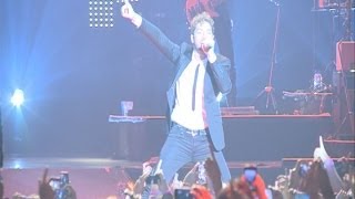 David Bisbal pletórico con su directo en Madrid [upl. by Omsoc648]