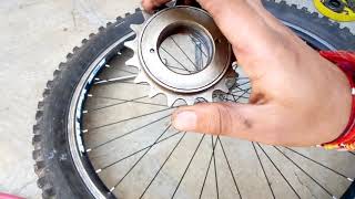 How to change freewheel in cycle freewheel repair freewheel fix in cycleinstall new freewheel [upl. by Eimmelc]