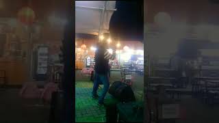 vokalis rock ini ngefans dg seurieus band cover lagu rocker juga manusia [upl. by Fennell]