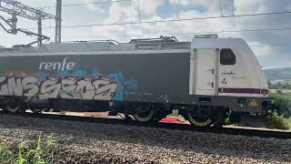 Renfe Mercancias freight train heading west past trackwork site at Castellbisbal [upl. by Adiaz]