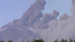 Eruzione ETNA del 24122018 vista dal centro di Catania Sicily [upl. by Lietman]