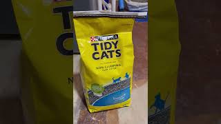 Honest Review Purina Tidy Cats Non Clumping Cat Litter [upl. by Mairem]