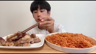 ASMR 휴가철 퇴근길 저녁은 비빔라면에 고기 쌈싸먹기 비빔면 삼겹살 먹방🥩 Bibimmyeon Pork Belly MUKBANG [upl. by Edwina]