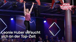 Die 16jährige Leonie Huber schlägt Steffi Edelmanns TopZeit  Ninja Warrior Germany 2022 [upl. by Haila]