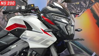 Bajaj Pulsar NS 200 New Model 2024 Detailed Review  New Updates  On Road Price amp Colors  Mileage [upl. by Dorine]