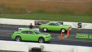 Hemi Cuda vs Dodge Charger  Sanair Racing  13 July 2009 [upl. by Doownel]