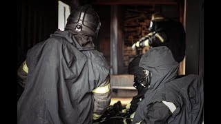 Achtung Durchzündung  Brandbekämpfung im Brandcontainer lernen Realbrandausbildung 🔥 [upl. by Aerised944]