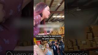 Mujer regala su mercancía antes de que su negocio fuera embargado por el SAT PARTE 1 shortsvideo [upl. by Enajharas871]