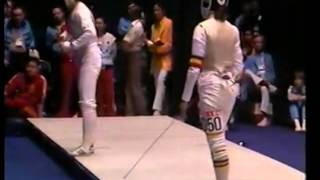 Scrima  JO Los Angeles1984  Elisabeta Guzganu Tufan  Jujie Luan  Fencing [upl. by Wiltsey91]