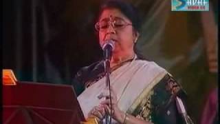 LATA LIVE IN CONCERTUSHA MANGESHKERwmv [upl. by Cordova]