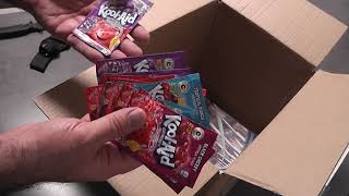 Carepackage Unboxing aus den USA [upl. by Ttessil]