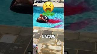 Il Segreto Svelato in Piscina 🤢😱 IG jonathanhanby89 shorts perte [upl. by Eniawtna]