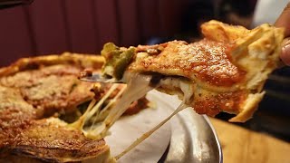 Chicago’s Famous Stuffed Deep Dish Pizza at Giordano’s near Disney Orlando Fl [upl. by Robi]