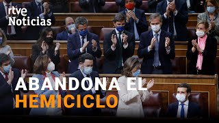 CASADOCRISIS PP El líder del PP abandona el CONGRESO entre los APLAUSOS de sus compañeros  RTVE [upl. by Vasos]