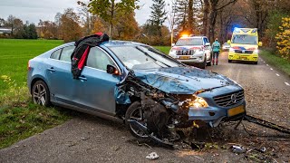 Auto botst tegen boom in Appelscha [upl. by Eiramanel]