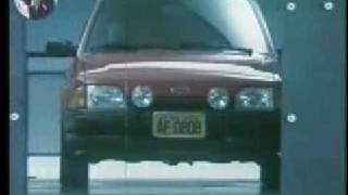 Ford Escort XR3 1987 Comercial Antigo  Nova Frente Propaganda Anos 80 [upl. by Nwahsuq]