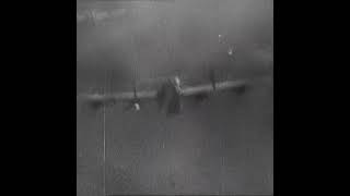 B24 Liberator hammered at point blank range by a Fw 190 guncamera [upl. by Porty]