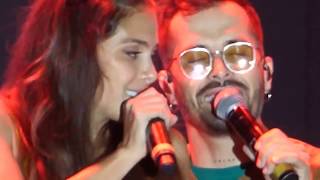 Mike Bahia Y Greeicy Se Besan Cantando En Vivo Amantes En Lima Perú 2018 [upl. by Britney]