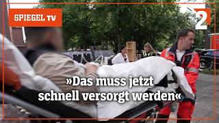 Die Helden der Hamburger Feuerwehr Löschen retten bergen 22  SPIEGEL TV [upl. by Bluhm]