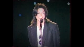 MICHAEL JACKSON EARTH SONG LIVE AT WORLD MUSIC AWARDS 1996 [upl. by Arinay]