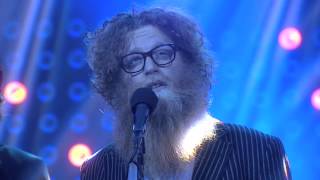 «Fairytale of New York» med Katzenjammer og Ben Caplan  hos Senkveld [upl. by Oiramrej406]