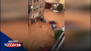 Piogge torrenziali in Spagna almeno 60 morti a Valencia [upl. by Jamey]