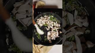 🍄 ¡ARROZ CON BOLETUS Receta fácil y deliciosa 😋  Shorts [upl. by Sivam923]