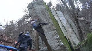 Gunks Bouldering  Lactic Tactics V7 With Gummy Catch [upl. by Cristen]