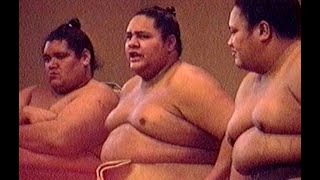 Sumo Akebono training at Azumazeki Beya stable February 1992 [upl. by Elehcor]