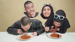 Pedees Makan Samyang Bareng Adek ft Saaih Halilintar [upl. by Fiedler]