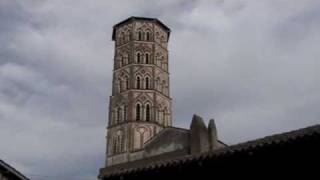 Sonnerie de cloches ancienne cathédrale de Lombez  Bell ringing former cathedral of Lombez [upl. by Page]