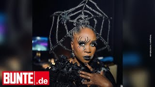 Motsi Mabuse  Die quotLets DancequotJurorin begeistert als düstere SpinnenFrau [upl. by Blessington]