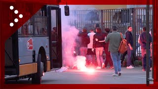 SampdoriaSpezia larrivo dei bus con i tifosi spezzini al Marassi stadio blindato per la partita [upl. by Marybella]