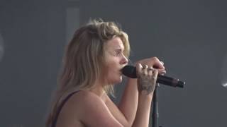 Tove Lo  Habits  Lollapalooza 2017  Chicago IL  08062017 [upl. by Eidnarb367]