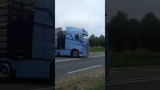 JAN RIETVELD TRANSPORT👌😍🤙 poah volvopower music dikkevracht openpipe staanders trucking [upl. by Thirzia601]