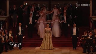 Opernball 2019  Einzug der Debütanten [upl. by Los]