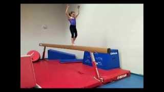 Gymnastique souplesse poutre haute [upl. by Cohn]