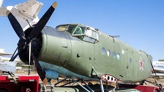 Great OLD PROPELLER Airplane Engines Cold Starting up and Heavy Sound 4 [upl. by Kumler]