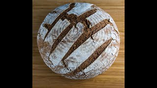 Zwei Stufen Weizenvollkornbrot im Gusseisentopf gebacken [upl. by Teddy]