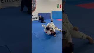 Micidiale sequenza di attacco alle braccia  Armbar variation sequence [upl. by Whitman678]