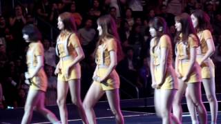 Gfriend  Navillera  Kcon LA 2016 160730 [upl. by Aicitan]