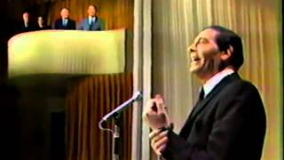 Henny Youngman heckles Milton Berle 1966 [upl. by Halsy]