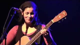 Souad Massi  Raoui  Live à Bruxelles 1010 [upl. by Finella]