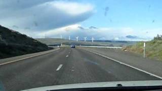 Driving i84 alongside Oregon Washington border [upl. by Wons]