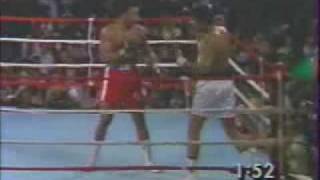 Foreman vs Ali Round 1  30 October 1974 [upl. by Chere835]