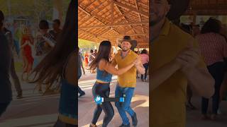 CASAL LEVANTOU POEIRA NO FORRÓ dança piseiro forró [upl. by Nylasor]