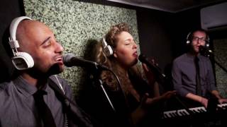 Tel Aviv Unplugged  Shuvi El Beyti Idan Raichel [upl. by Odrarebe]