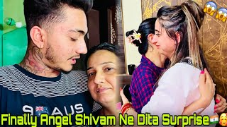 Finally Angel Shivam Ne Dita Surprise🇮🇳🥰 Mayank Vlogs😎  Prank⁉️ Support Me Guys❤️ [upl. by Jadwiga535]