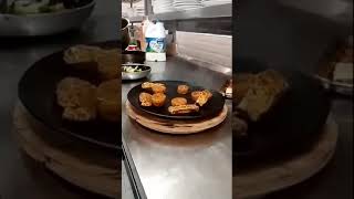 How to plating Steak Cheese Fondue shorts edmarelcuisine beeftenderloin australianbeef [upl. by Artiek]