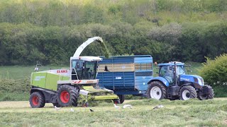 Silage 2020  Claas 890 John Deere amp New Holland [upl. by Chauncey]